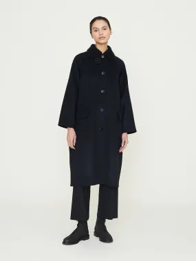 Attached Collar Coat in Black