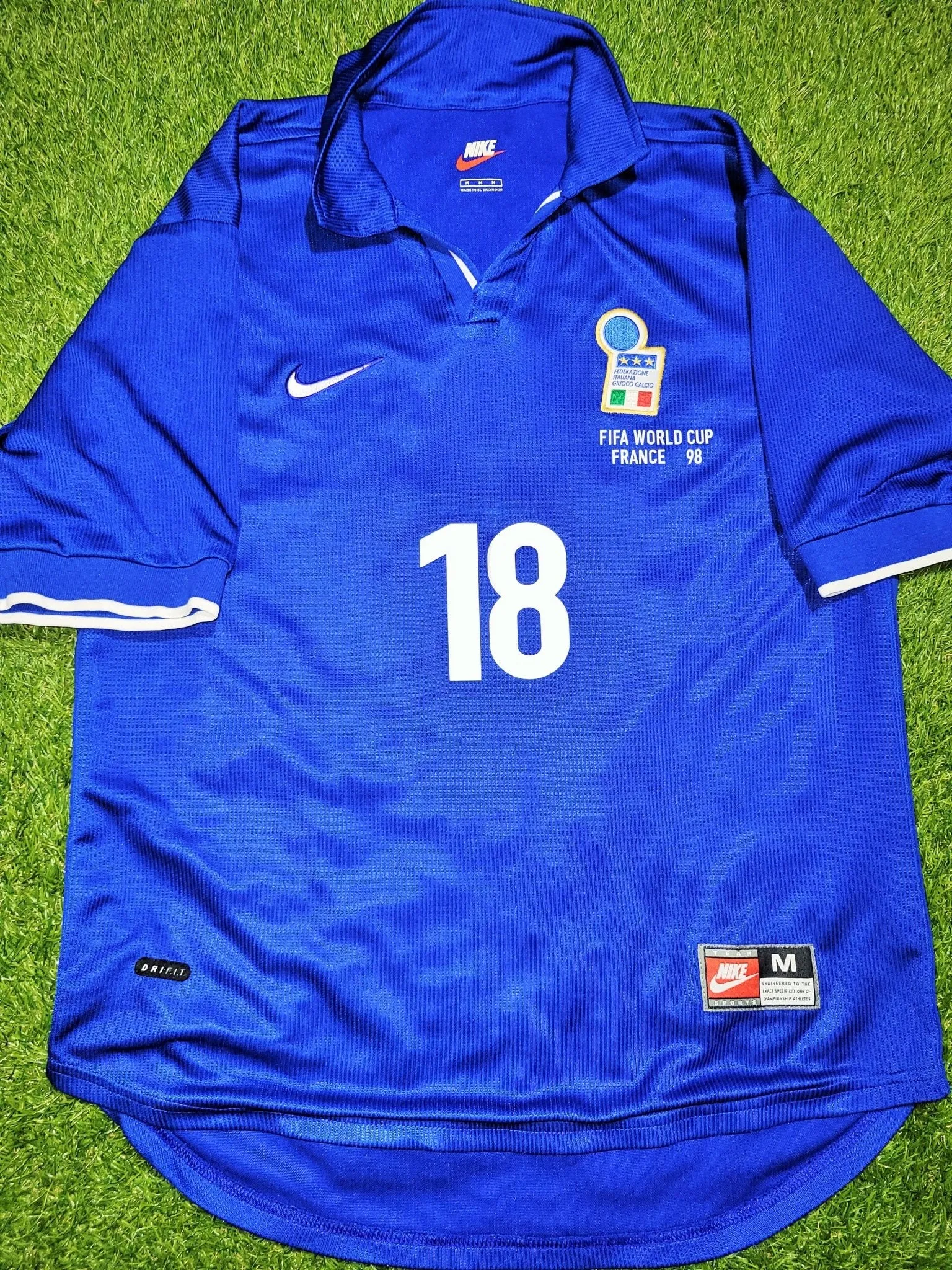 Baggio Italy Nike 1998 WORLD CUP Home Soccer Jersey Shirt M