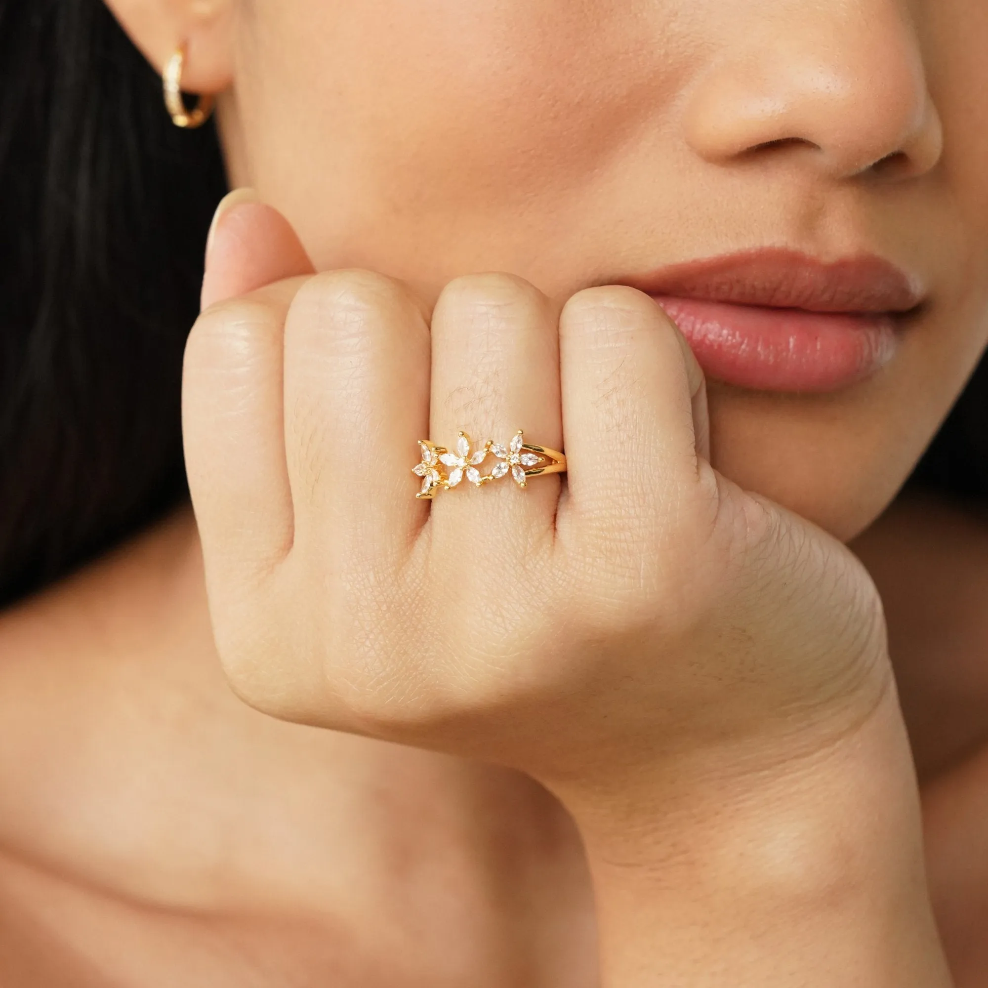 Blooming Crystal Flower Ring