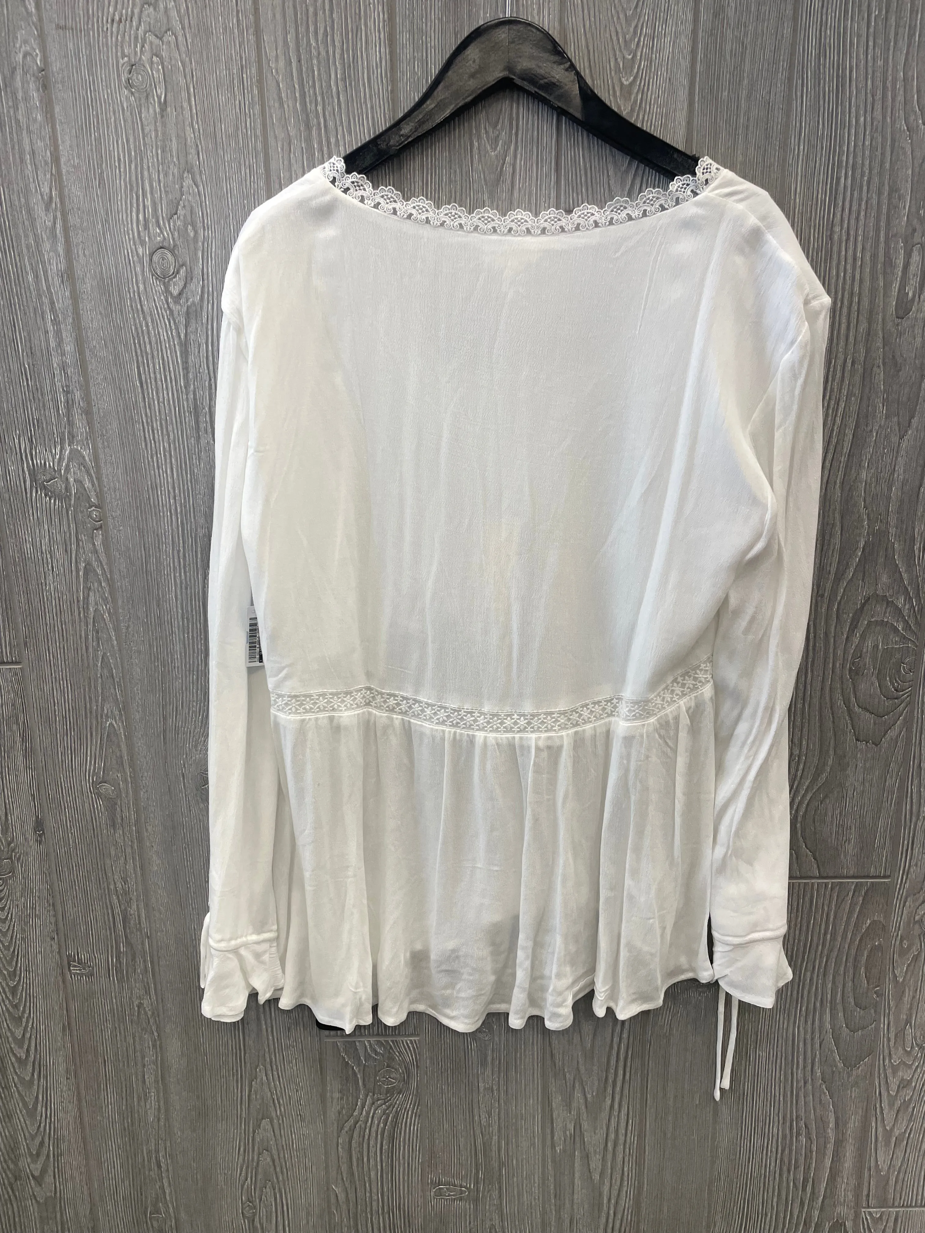 Blouse Long Sleeve By Clothes Mentor  Size: L