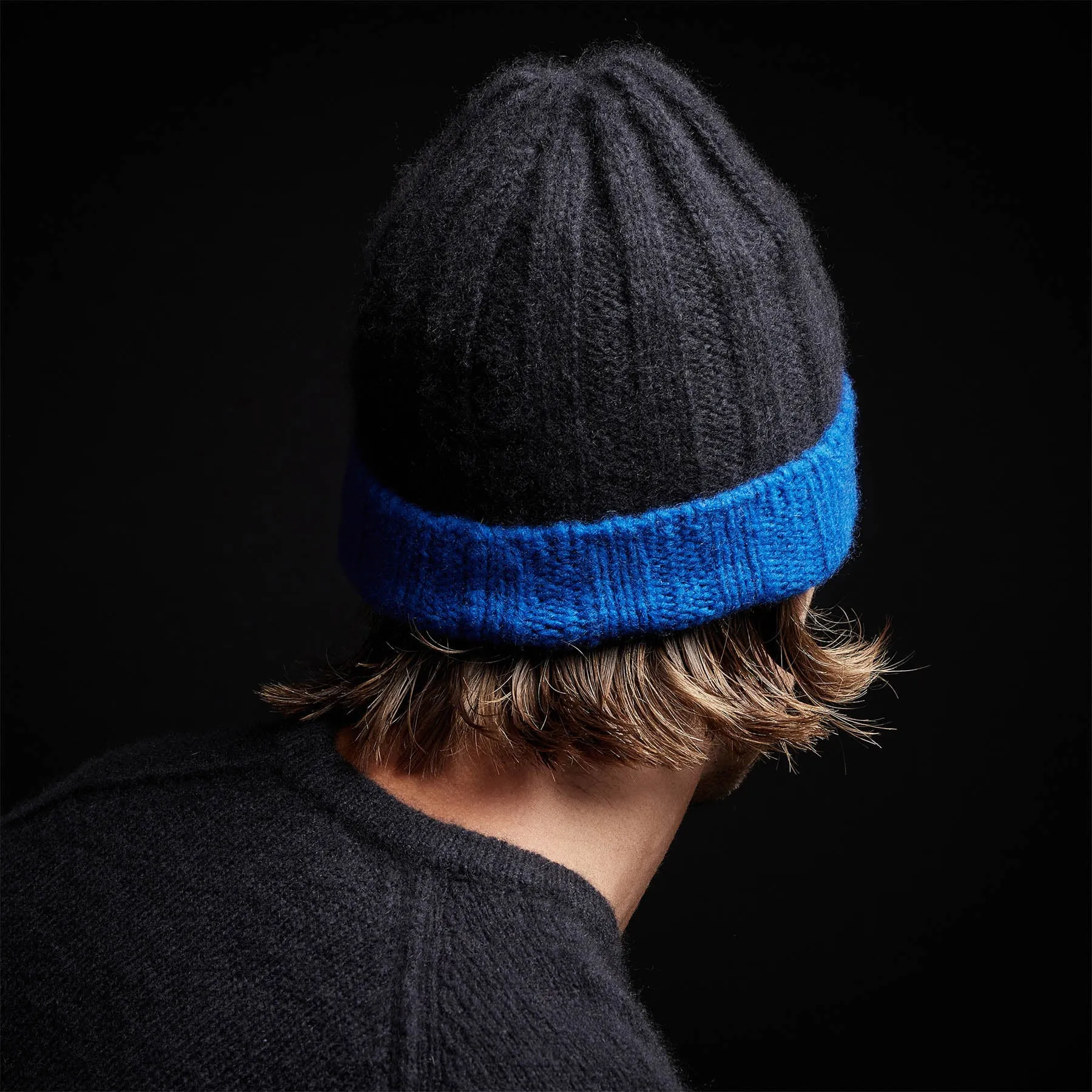 Cashmere Contrast Beanie - Black/Royal Blue