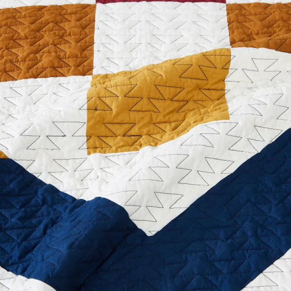 Castle Rock Quilt Set