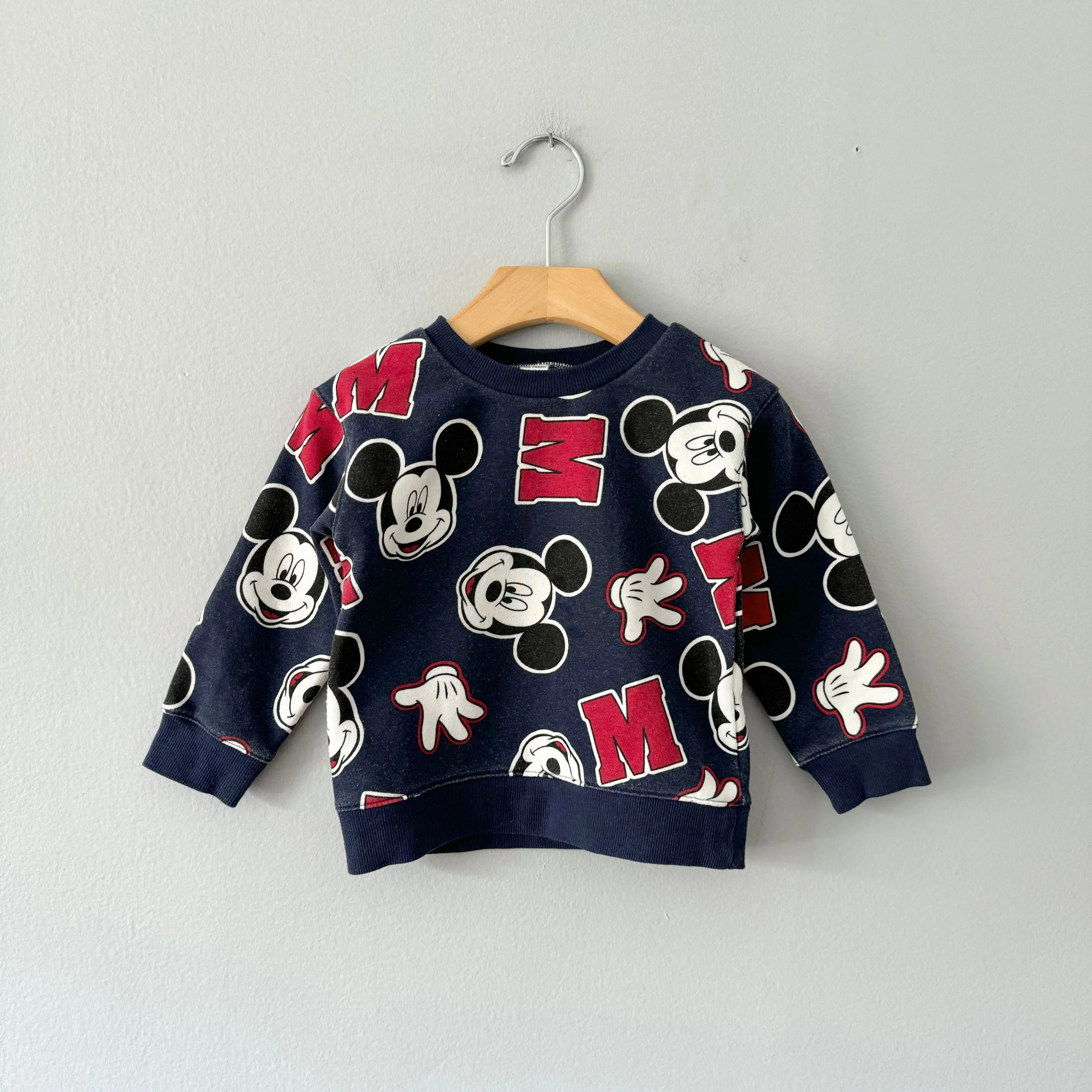 Joe Fresh / Navy Mickey sweatshirt / 12-18M