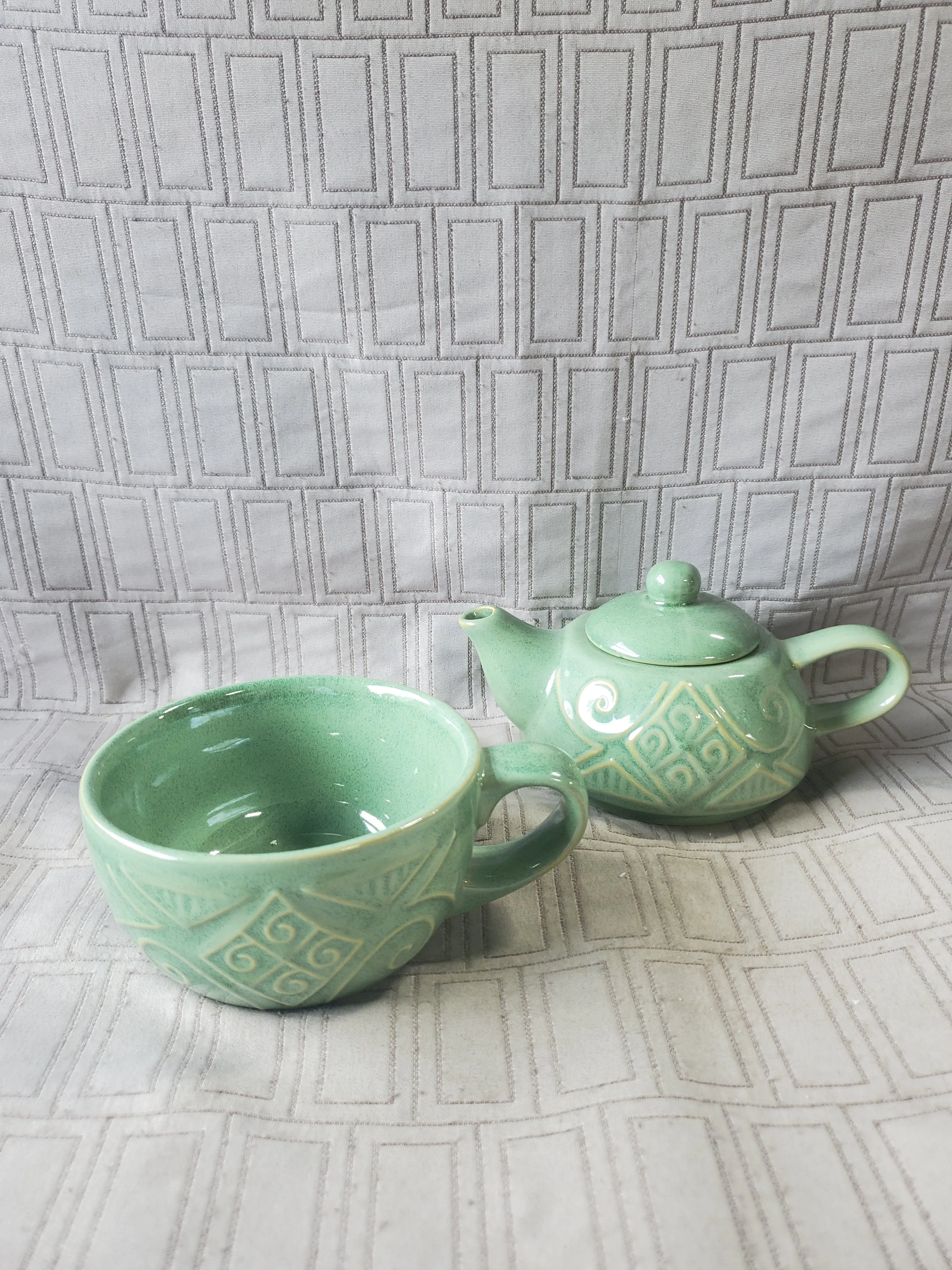 Pier 1 Green Embossed Stoneware Stacking Single Serving Teapot and Teacup Set