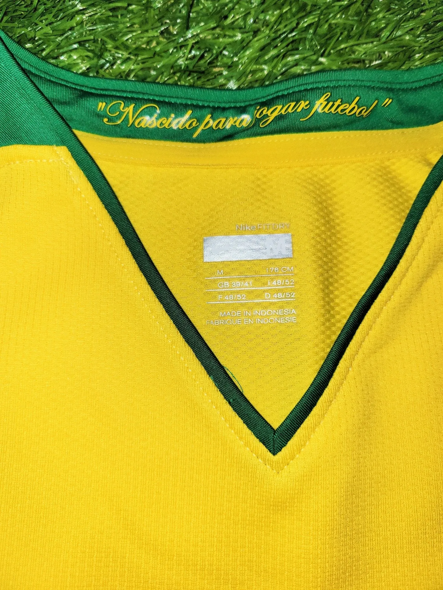 Ronaldinho Nike Brazil 2008 Jersey Shirt Camiseta M SKU# 258949-703