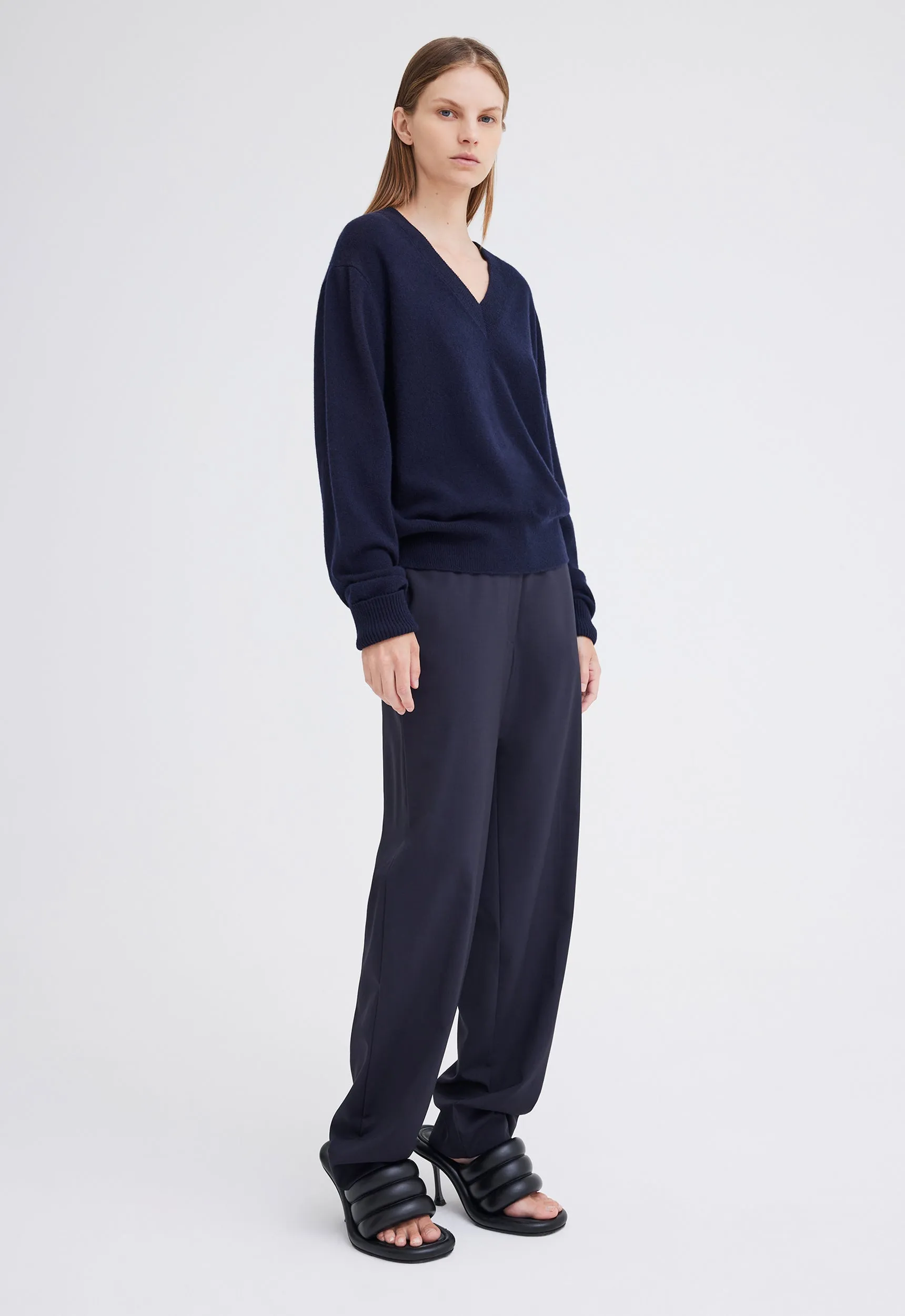 Sharpo Cashmere Sweater - Darkest Navy